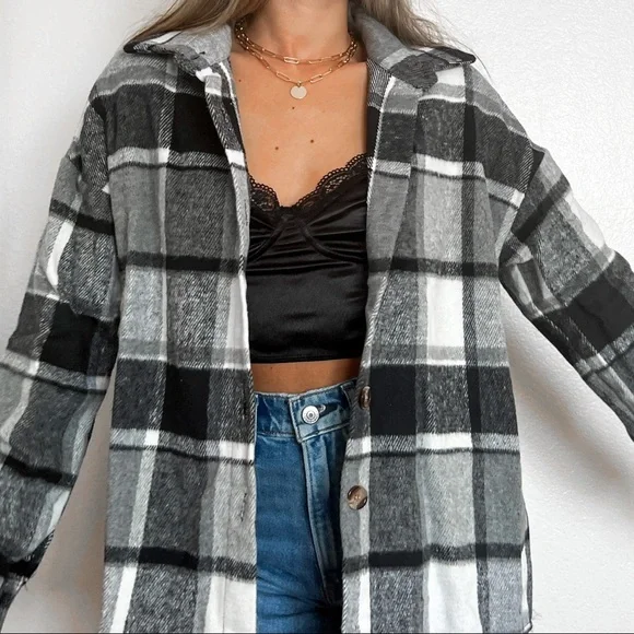 LAST ONE! plaid shacket black and white for fall and winter - Picture 3 of 5